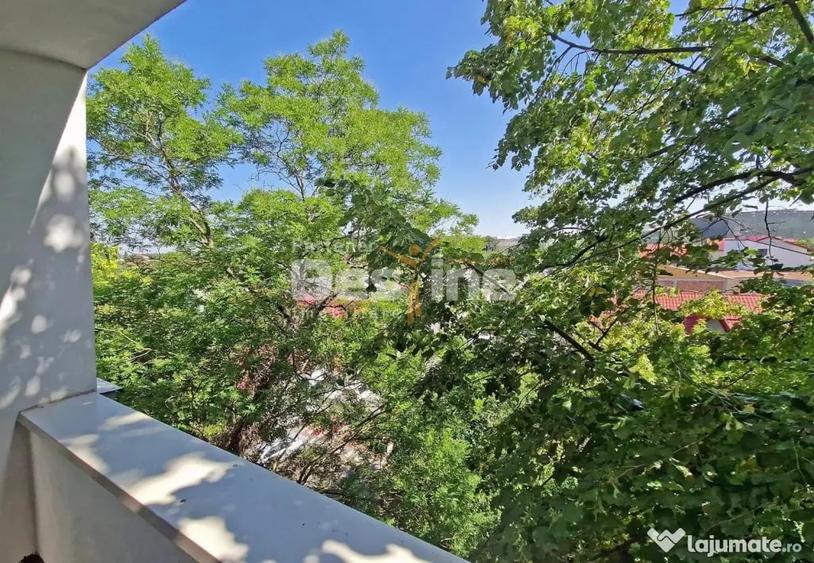 APARTAMENT 3 CAMERE SEMIDECOMANDAT - 11
