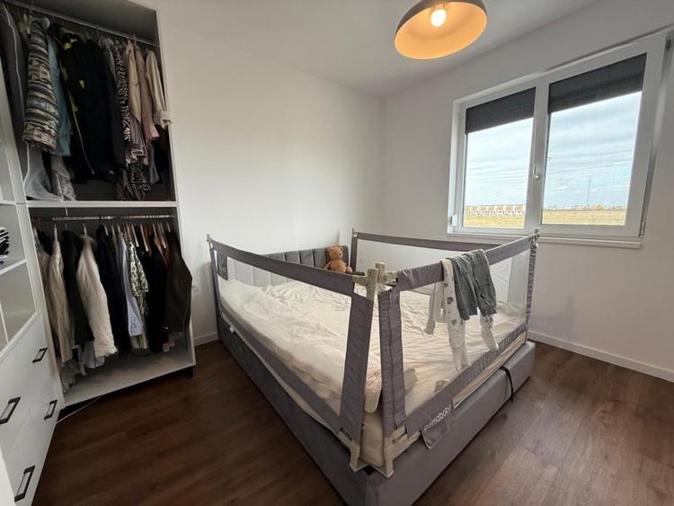 Duplex cu 4 camere cu Canalizare în Giroc