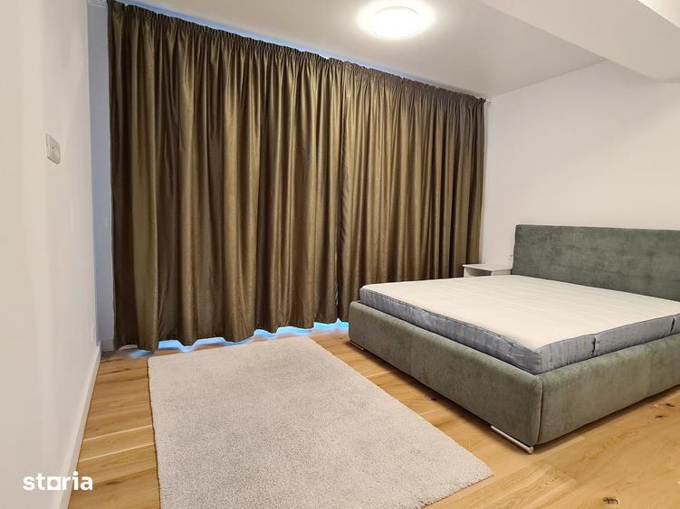 Apartament cu 3 camere decomandat în Vitan