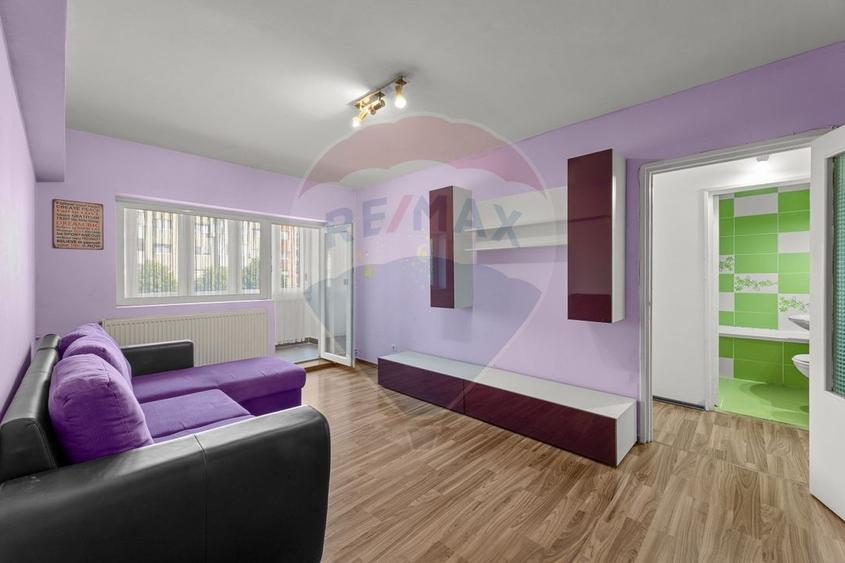 Apartament cu două camere de vânzare - zona Centrală - 1