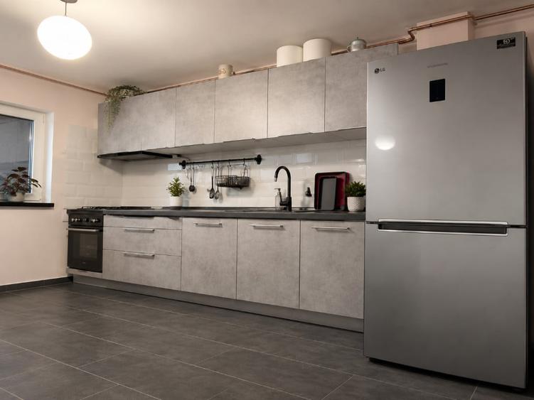 Apartament cu 3 camere decomandat în Gării