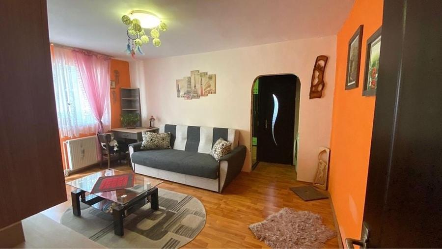 Apartament cu 2 camere semidecomandat în Drumul Carului