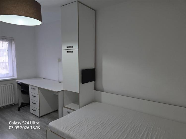 Apartament cu 3 camere decomandat, mobilat în Astra — fotografia 2