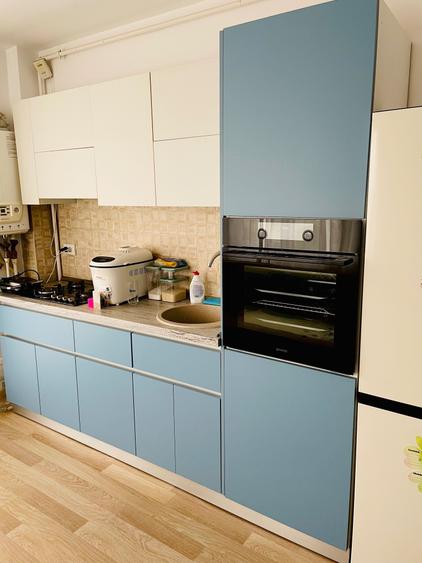 Apartament cu 2 camere decomandat în Roșu