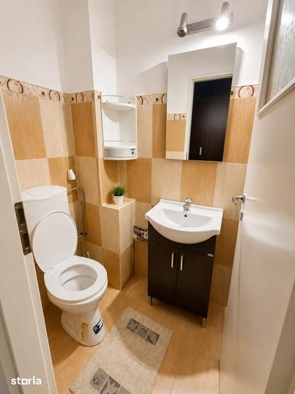 Apartament cu 3 camere decomandat în Lipovei