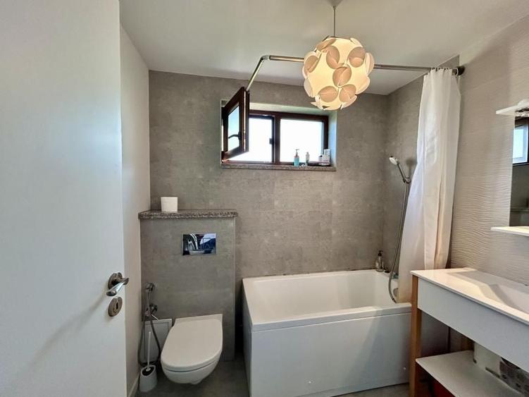 Apartament cu 2 camere decomandat, mobilat în Păulești