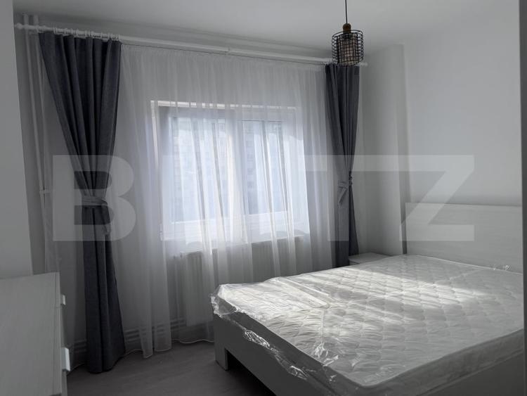 Apartament cu 2 camere decomandat, mobilat în Republicii
