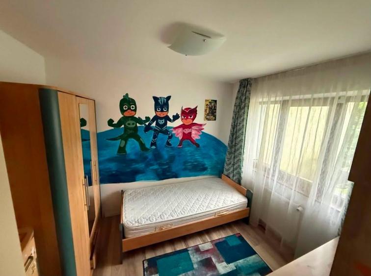Apartament cu 4 camere în Săsar