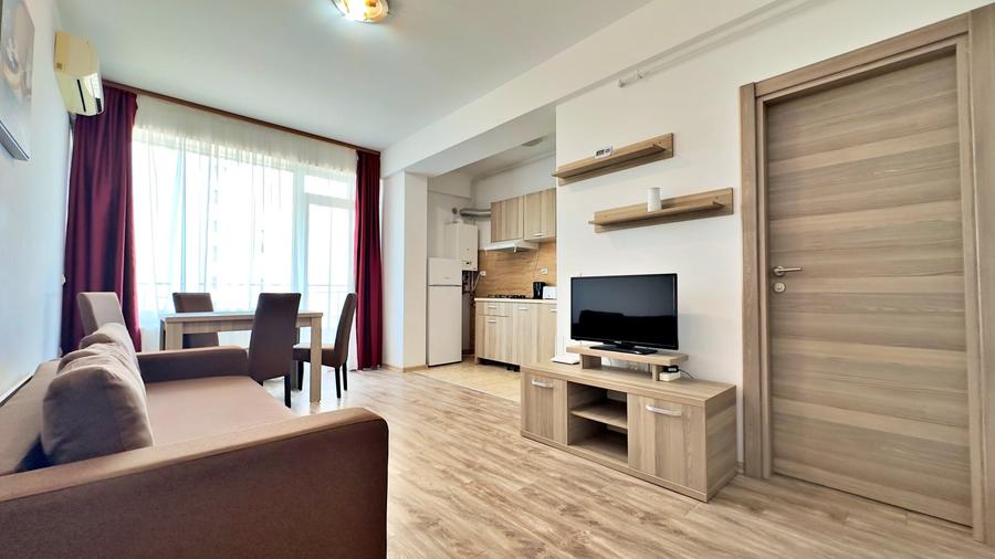 Apartament cu 2 camere semidecomandat, mobilat în Mamaia