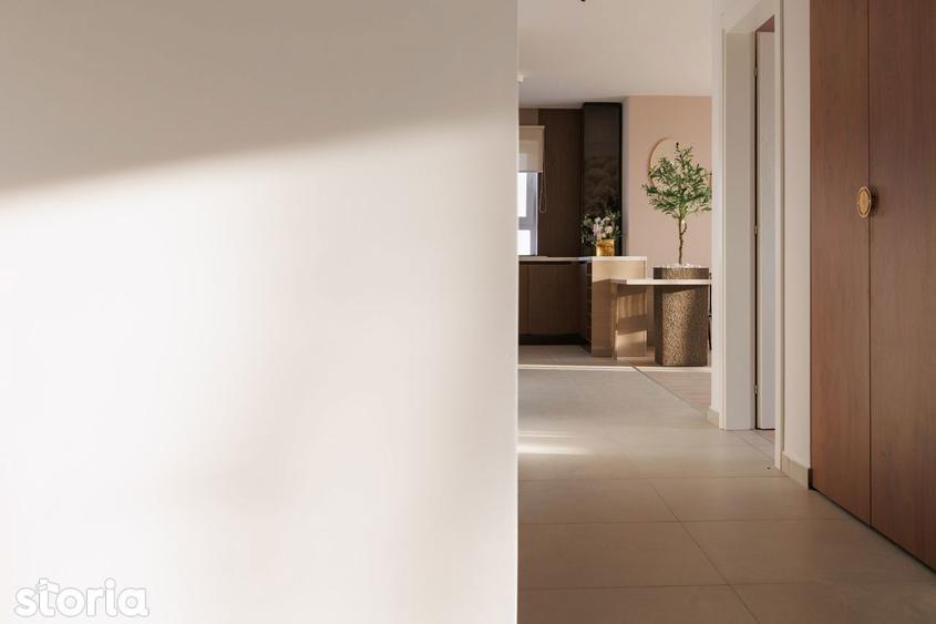 Apartament cu 3 camere în Tractorul