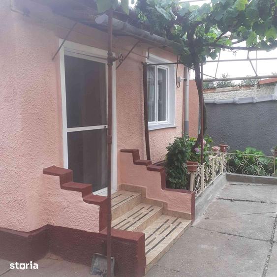 Casă cu 4 camere cu Teren 360 Mp în Micălaca