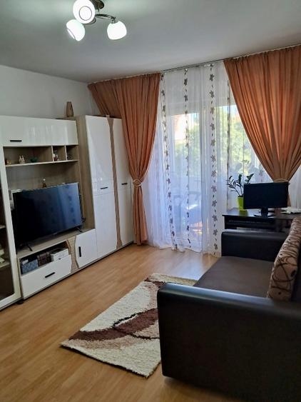 Apartament cu 2 camere semidecomandat, mobilat în Dorobanților