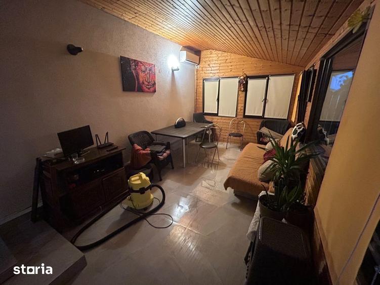 Casă cu 5 camere cu Teren 950 Mp în Adunații-Copăceni