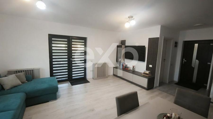 Casă individuală cu 3 camere cu Canalizare în Bradu