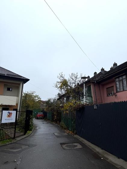 Casă individuală cu 4 camere cu Teren 160 Mp în Sărari
