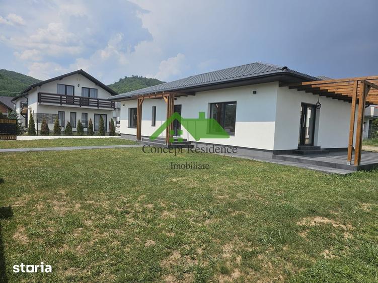 Casă cu 3 camere cu Teren 500 Mp în Central