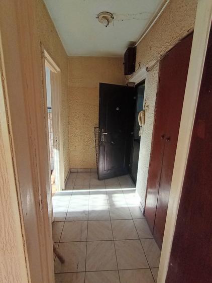 Apartament cu 2 camere semidecomandat în Tomis III