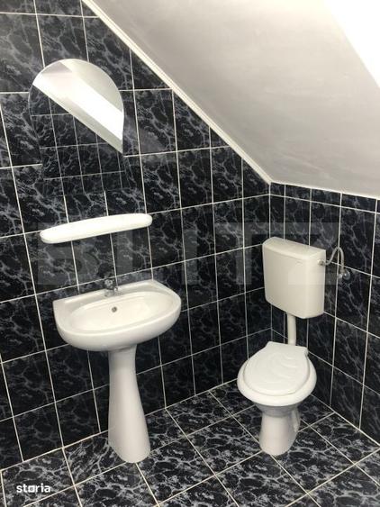 Casă cu 4 camere cu Teren 3100 Mp în Chețani