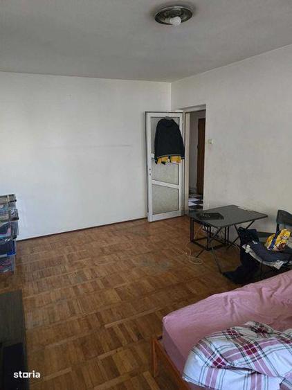 Apartament cu 3 camere în Basarabia