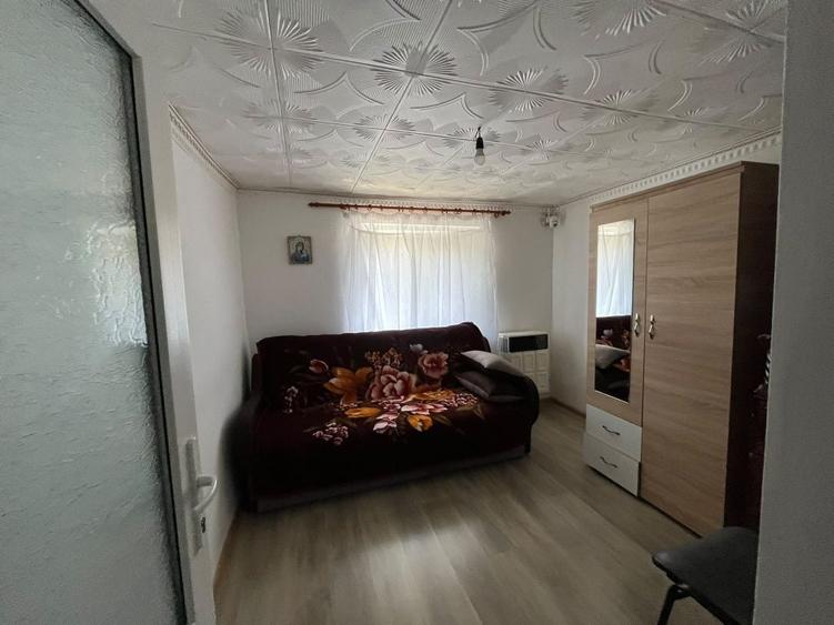 Casă cu 4 camere în Ghergheasa