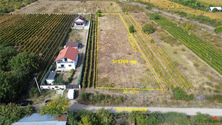 Teren de 3704 mp, în Odobești