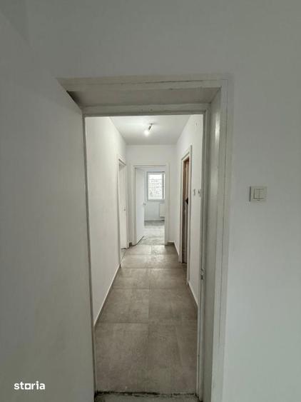 Apartament cu 3 camere semidecomandat în Nord