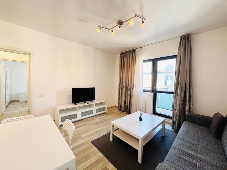 Apartament cu 2 camere semidecomandat, mobilat în Unirii