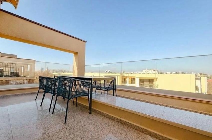 Apartament cu 3 camere decomandat în Herăstrău