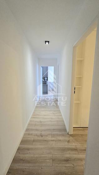 Apartament cu 3 camere semidecomandat, mobilat în Circumvalațiunii