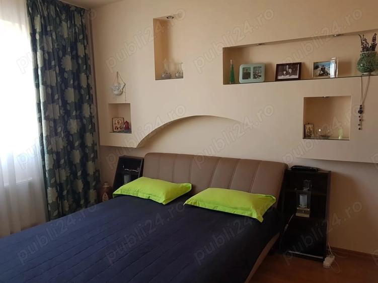 Apartament cu 3 camere decomandat în Tipografilor