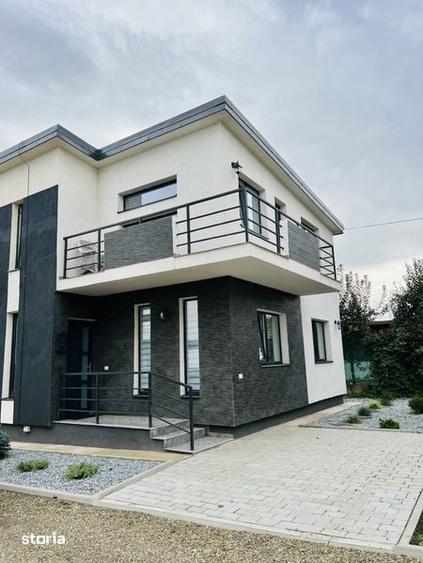 Casă cu 3 camere cu Teren 127 Mp în Central
