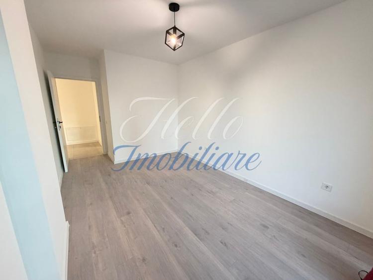 Apartament cu 3 camere semidecomandat în Florești