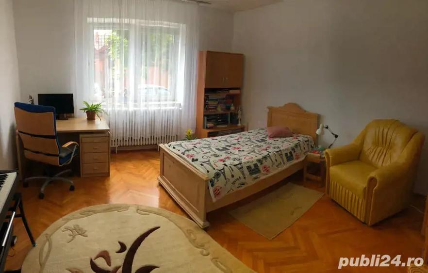 Casă cu 3 camere cu Teren 710 Mp în Sebeș