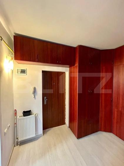 Apartament cu 2 camere decomandat în Europa