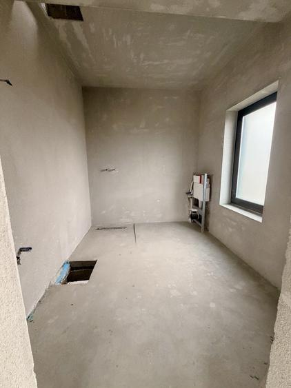 Duplex cu 4 camere cu Canalizare în Dumbrăvița
