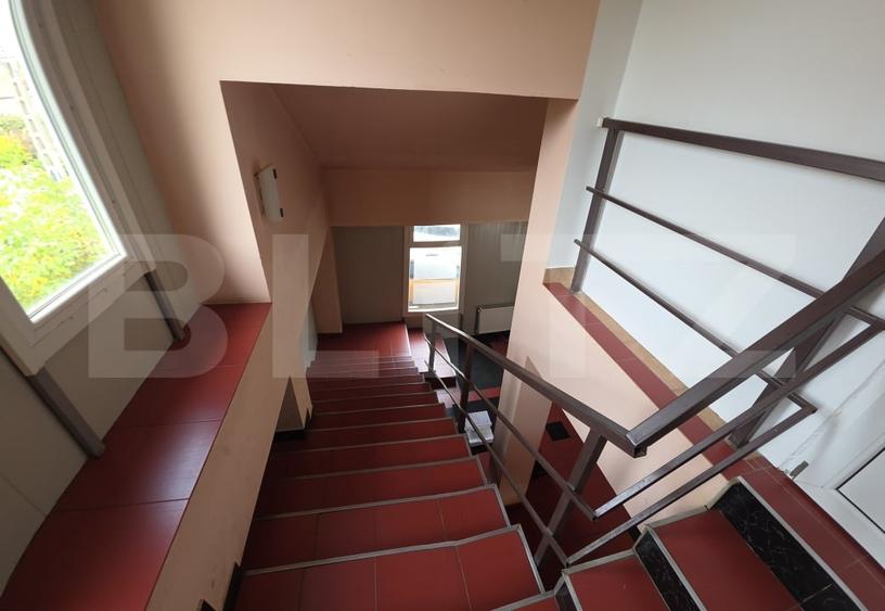 Spațiu comercial, de 308 mp, în Exterior Est