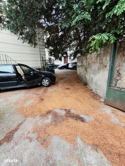 Casă cu 3 camere cu Teren 260 Mp în Cișmigiu