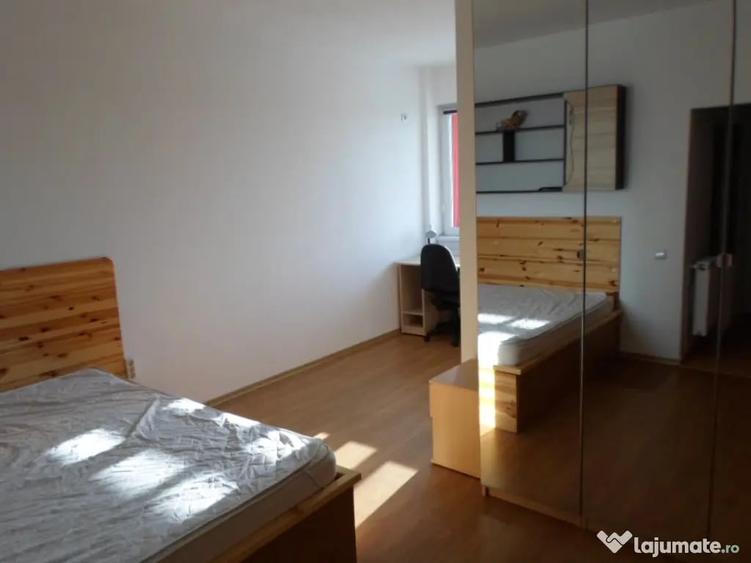 Garsoniera , an 2013 , 27 mp cu balcon de 4 m inchis - 2