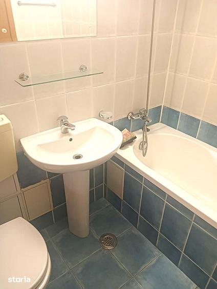 Apartament cu 3 camere în Centrul Civic