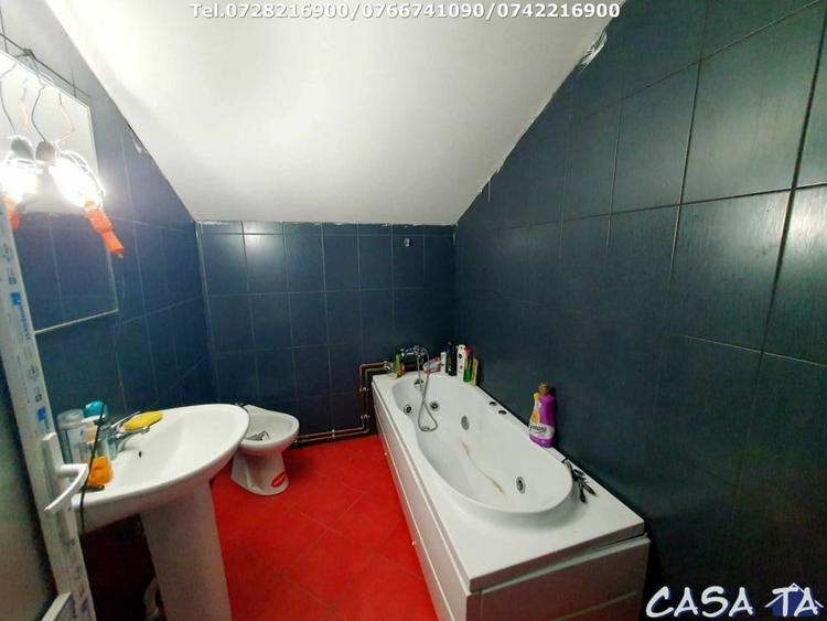 Casă individuală cu 3 camere cu Canalizare în Bălești
