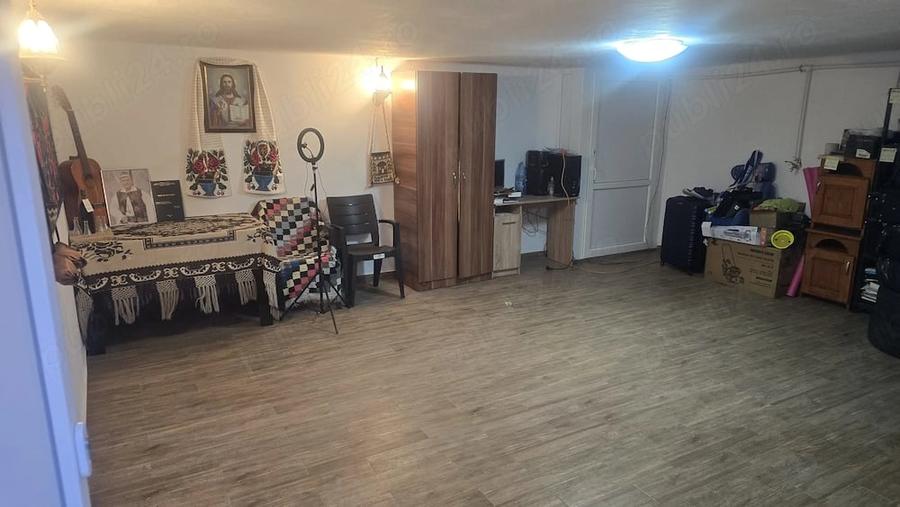 Casă cu 2 camere cu Teren 483 Mp în Domnești