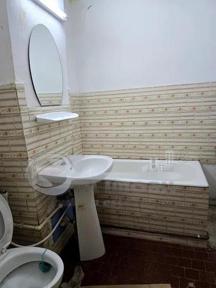 Apartament cu 2 camere decomandat în Târgu Cucu