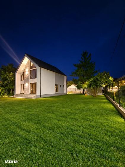 Casă cu 5 camere cu Teren 500 Mp în Crevedia