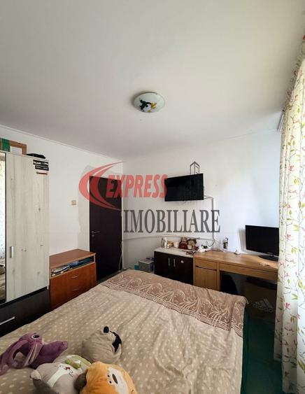 Apartament cu 3 camere semidecomandat în Titan