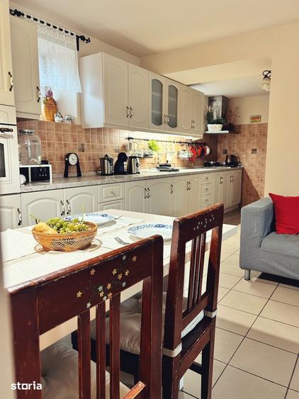 Casă cu 5 camere cu Teren 920 Mp în Central
