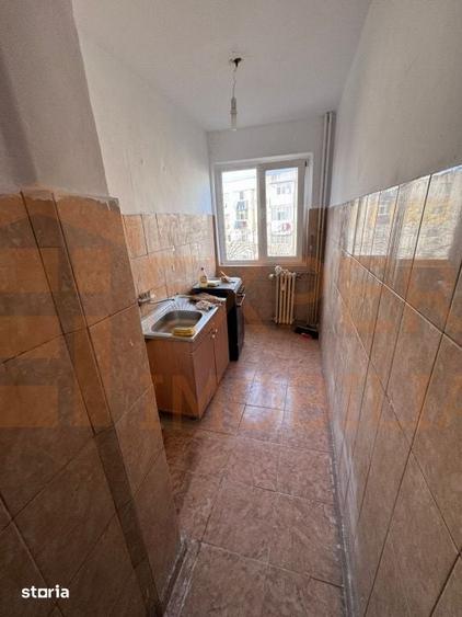 Apartament cu 2 camere semidecomandat în Inel II