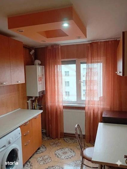Apartament cu 2 camere semidecomandat în Micro 40