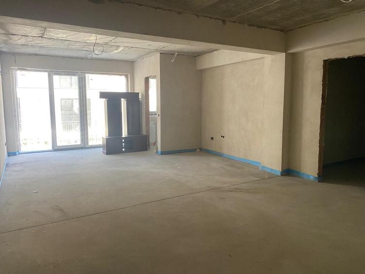 In Sibiu, de VANZARE, 50 mp, spatiu comercial, inscris in CF - 3