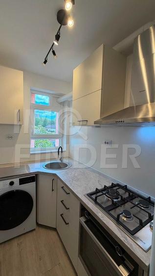 Apartament cu 2 camere decomandat, mobilat în Plopilor