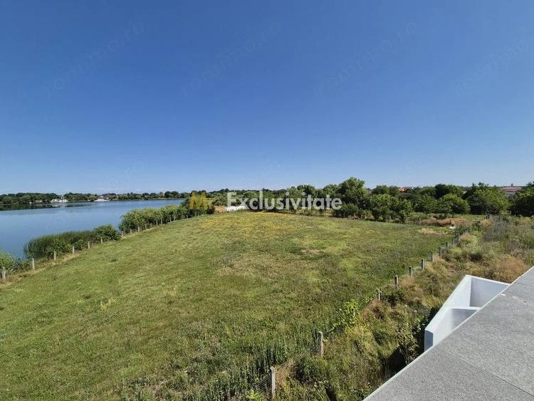Priveliste spre lac! - 10